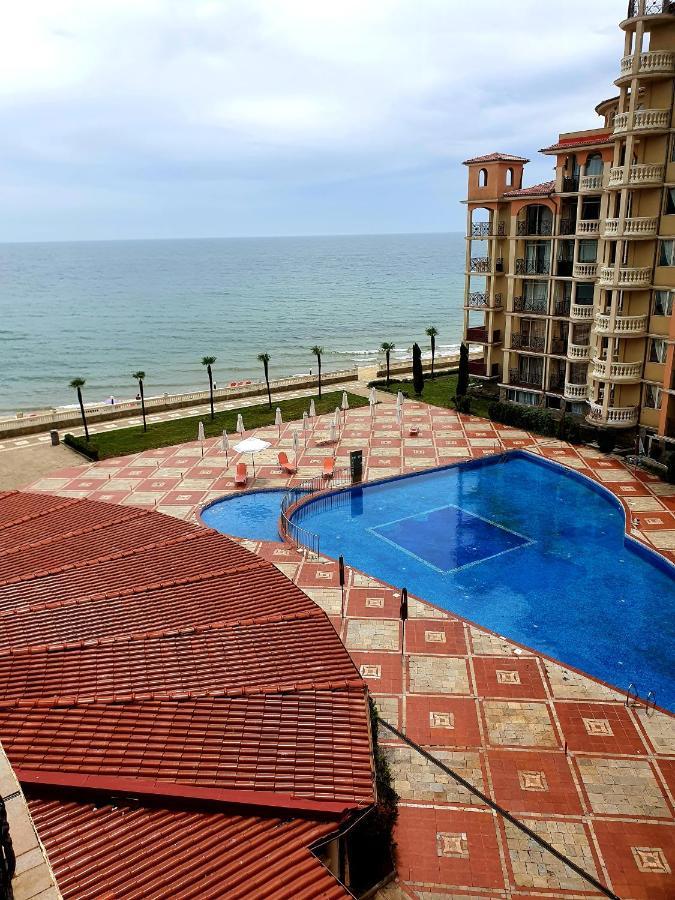 Elenite Private Apartments 엘레니테 외부 사진
