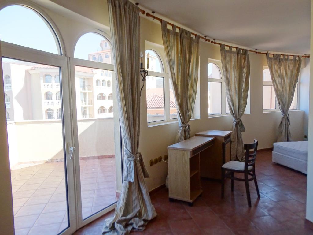 Elenite Private Apartments 엘레니테 외부 사진