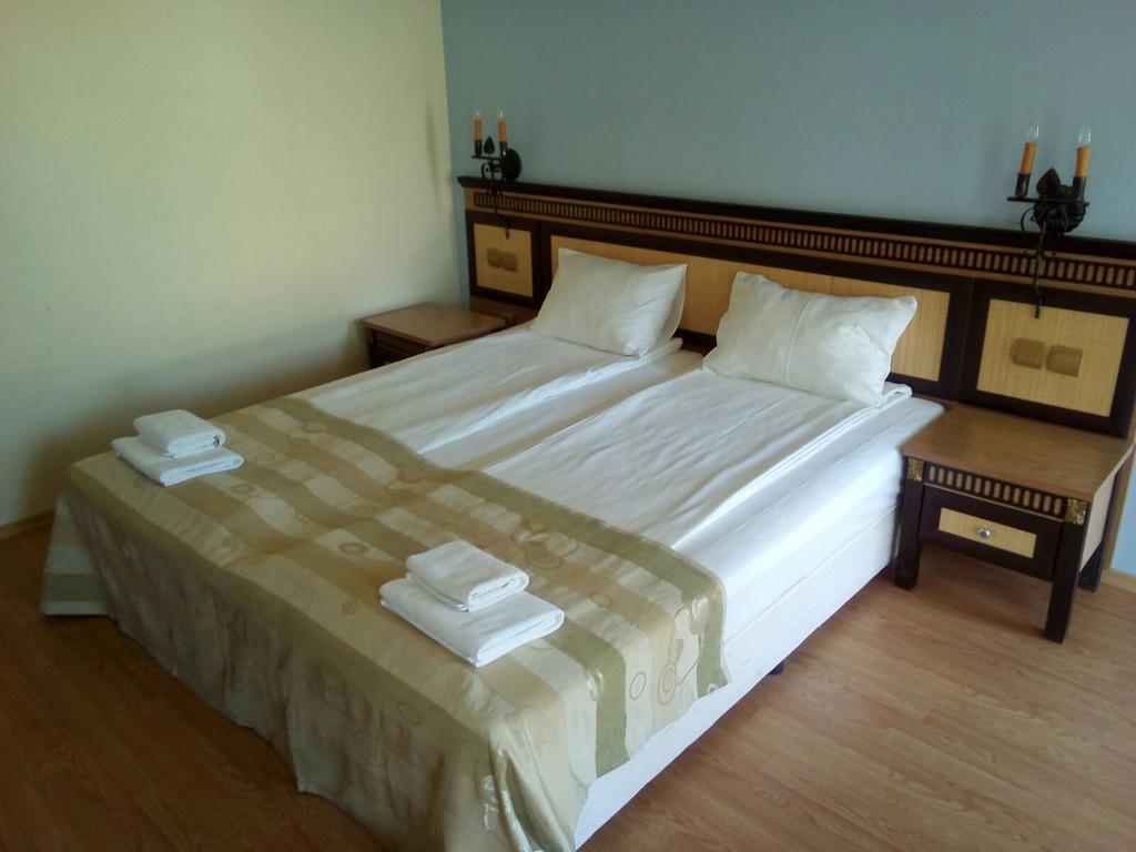 Elenite Private Apartments 엘레니테 외부 사진