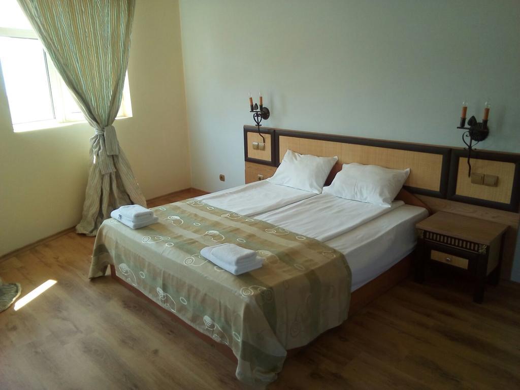 Elenite Private Apartments 엘레니테 외부 사진