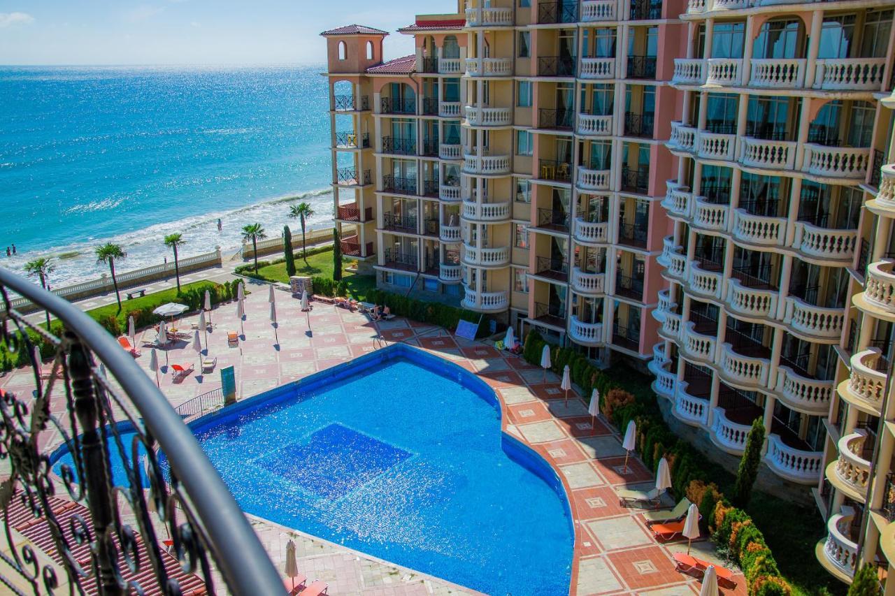 Elenite Private Apartments 엘레니테 외부 사진