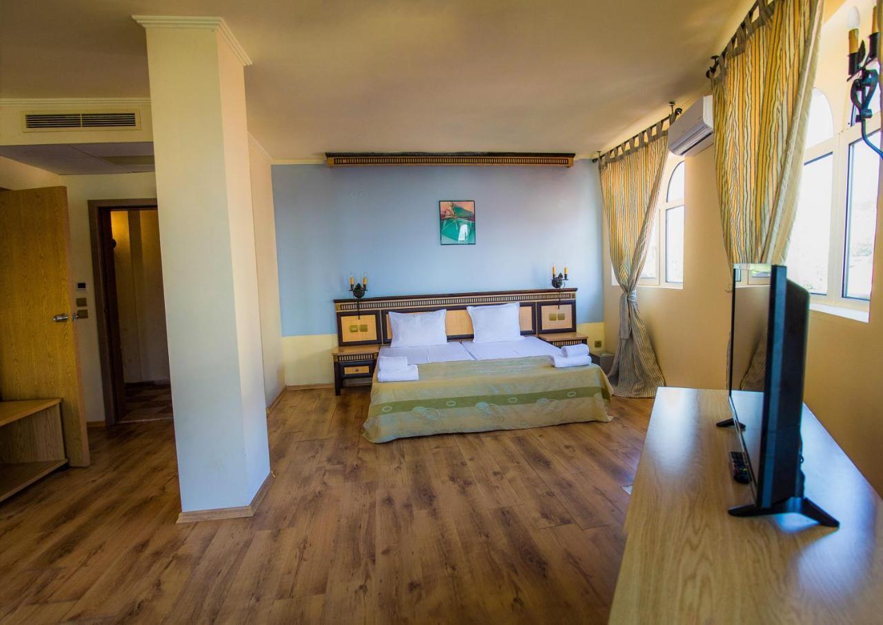 Elenite Private Apartments 엘레니테 외부 사진