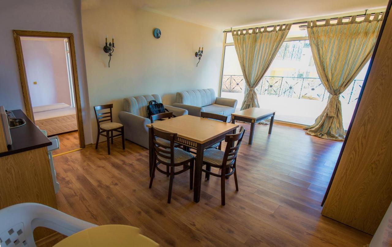 Elenite Private Apartments 엘레니테 외부 사진