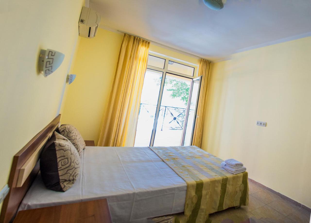 Elenite Private Apartments 엘레니테 외부 사진
